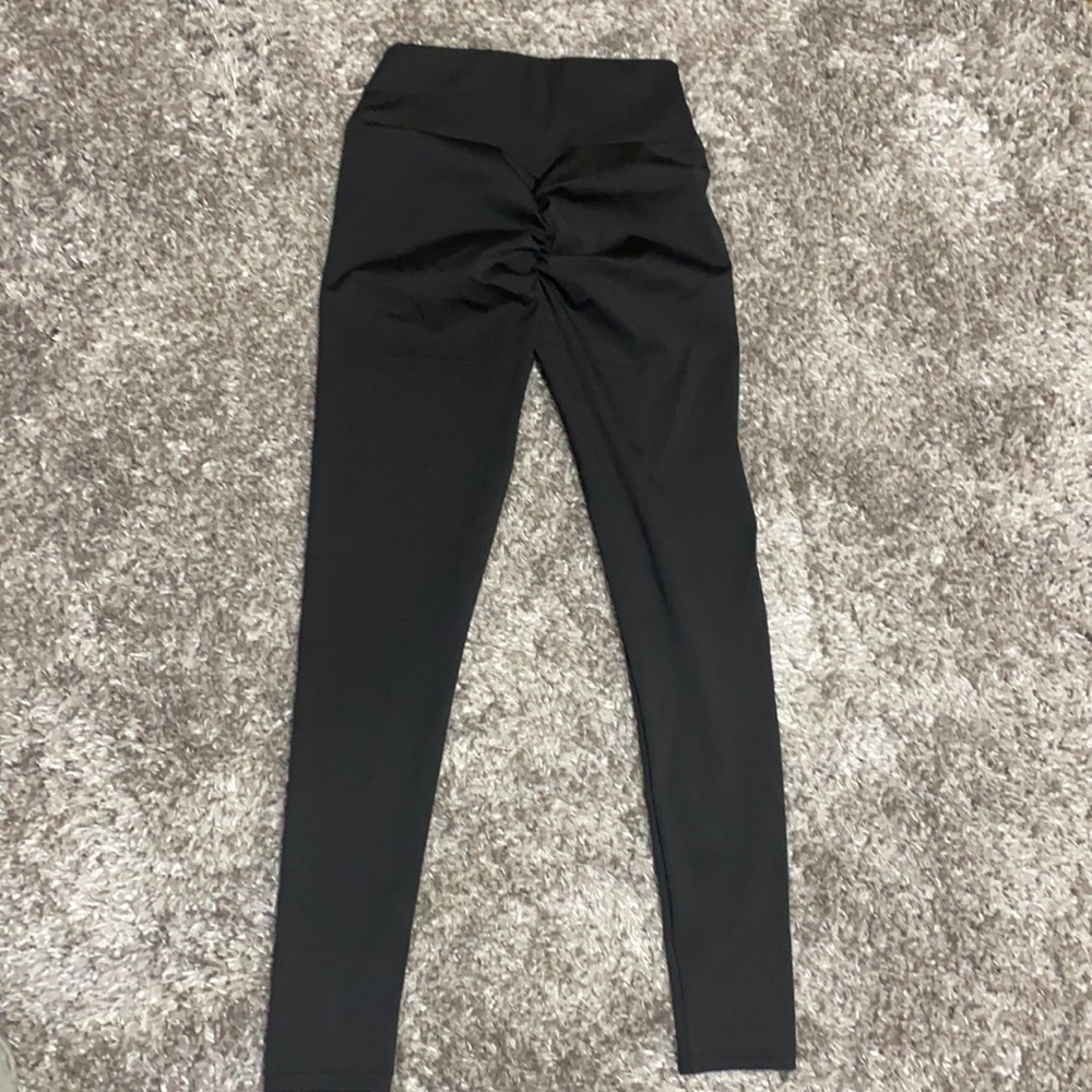 Smal black leggings